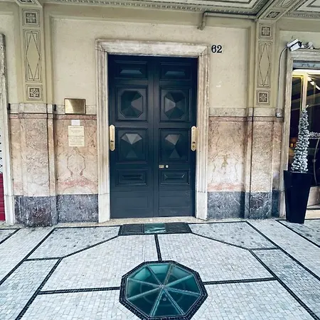 Centro Piazza Pontida - The Italian Escape Lägenhet