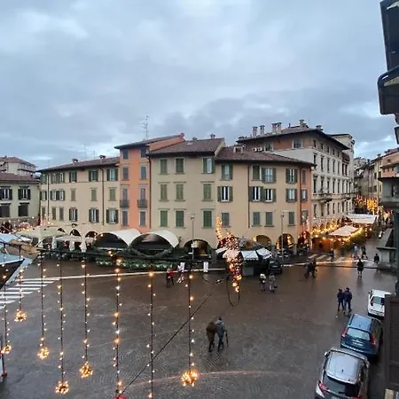 Centro Piazza Pontida - The Italian Escape Lägenhet Bergamo