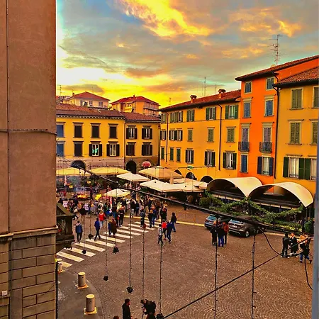 Centro Piazza Pontida - The Italian Escape *